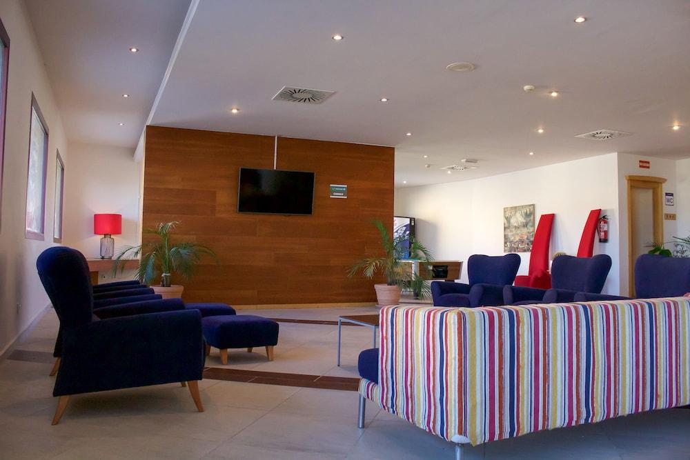 Ohtels Campo De Gibraltar Hotel ลาลิเนียเดลากอนเซ็ปซีออน ภายนอก รูปภาพ