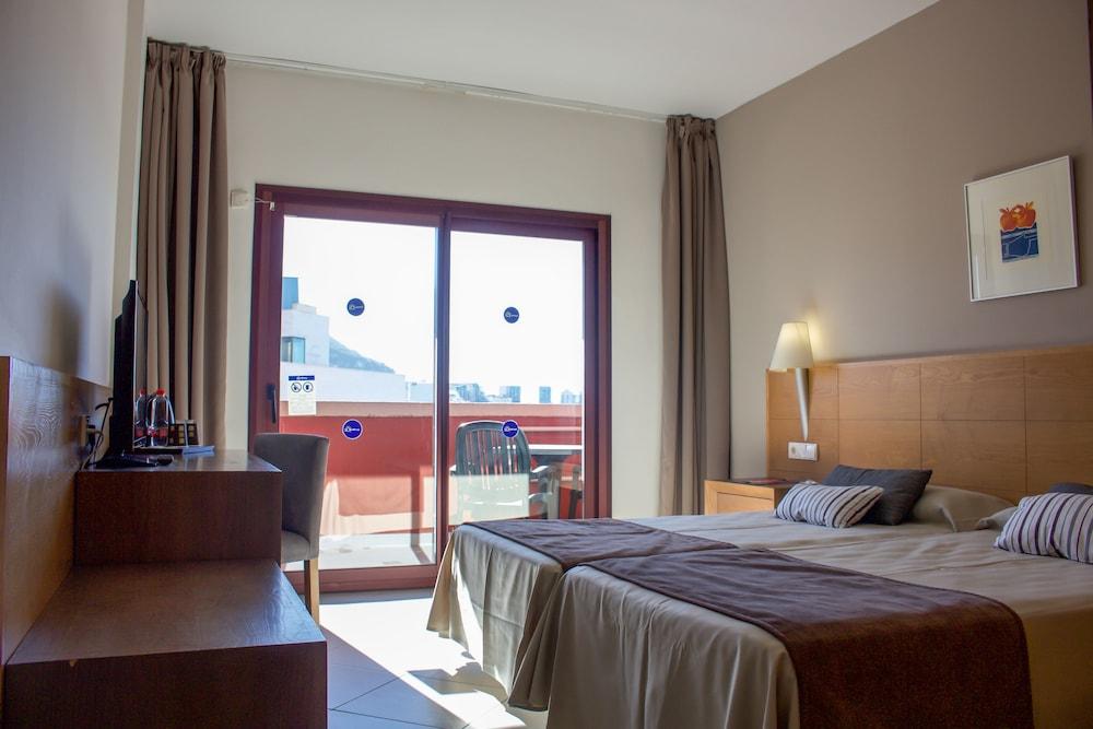 Ohtels Campo De Gibraltar Hotel ลาลิเนียเดลากอนเซ็ปซีออน ภายนอก รูปภาพ