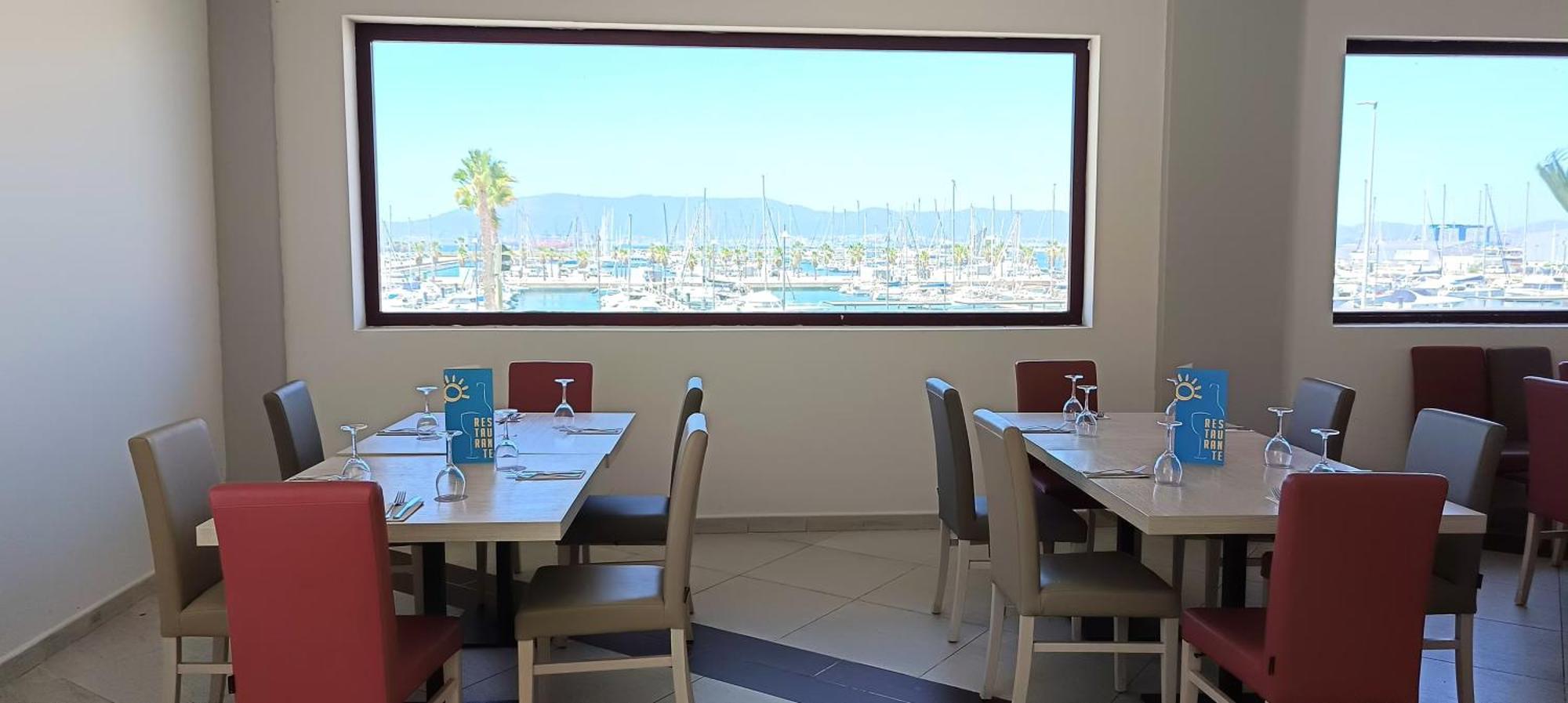 Ohtels Campo De Gibraltar Hotel ลาลิเนียเดลากอนเซ็ปซีออน ภายนอก รูปภาพ