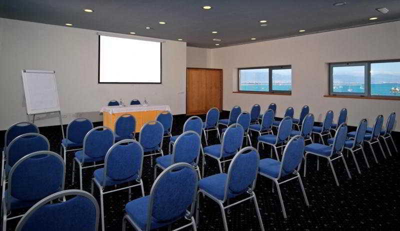 Ohtels Campo De Gibraltar Hotel ลาลิเนียเดลากอนเซ็ปซีออน ธุรกิจ รูปภาพ